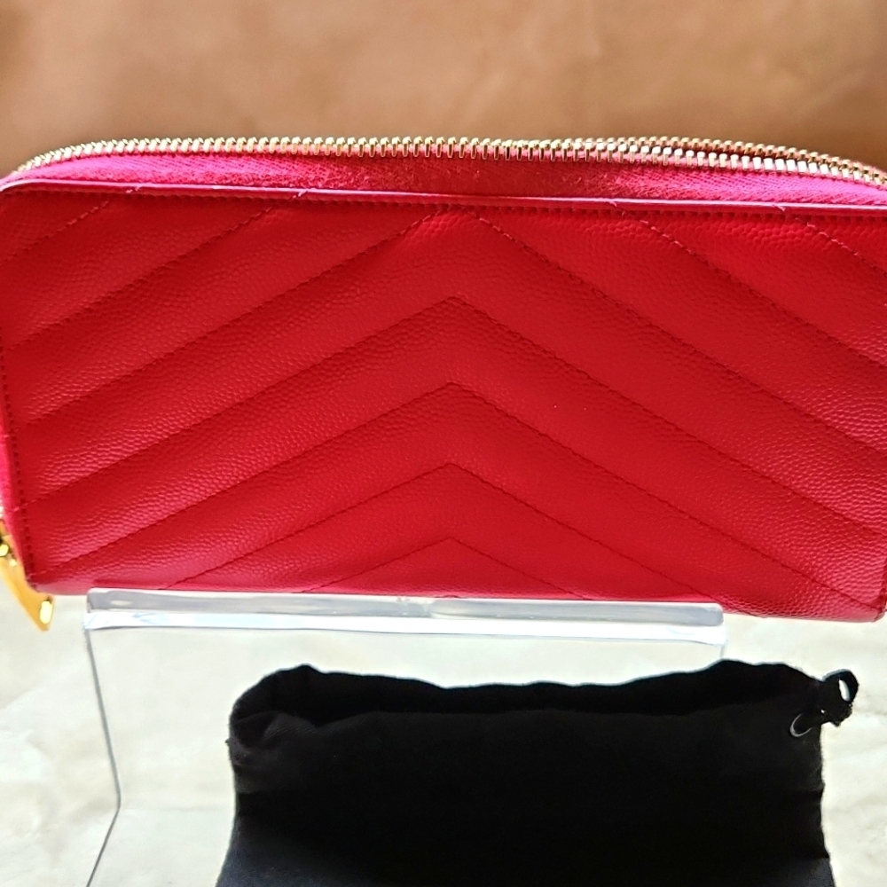 Saint Laurent Pink Quilted Leather Zip Wallet with Gold YSL Logo - Picture 6 of 6